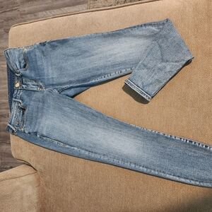 True Religion Blue Skinny Jeans with Classic Denim Style